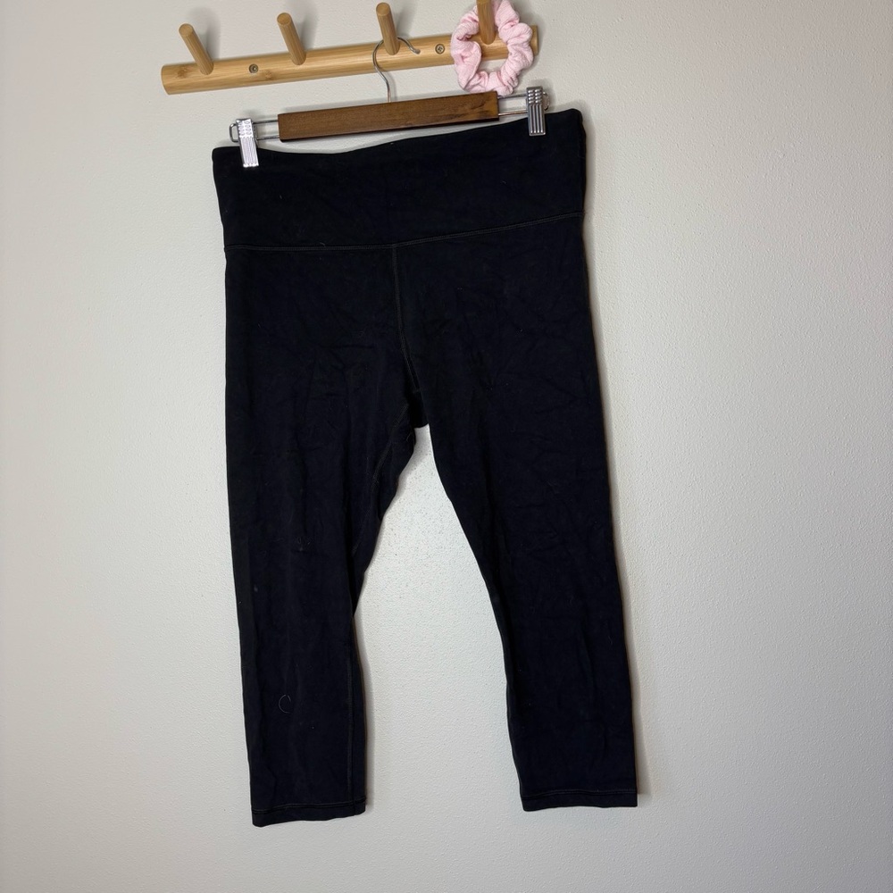 Athleta Elation Crop Leggings large